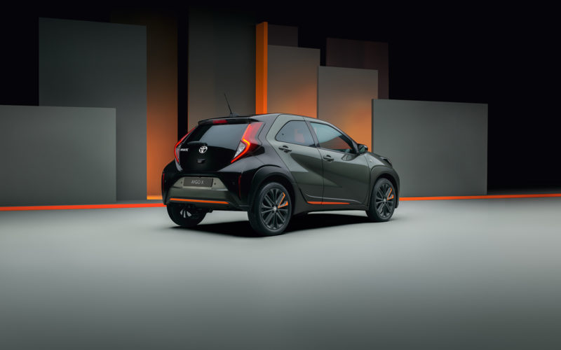 AYGO X 02