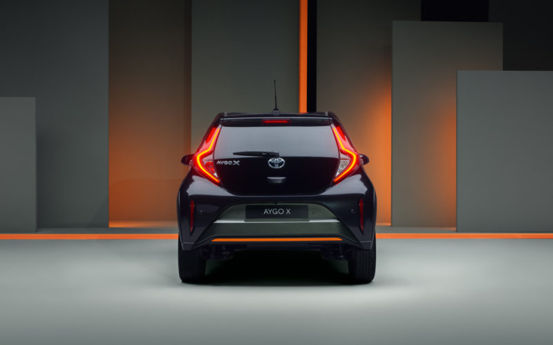 AYGO X 04