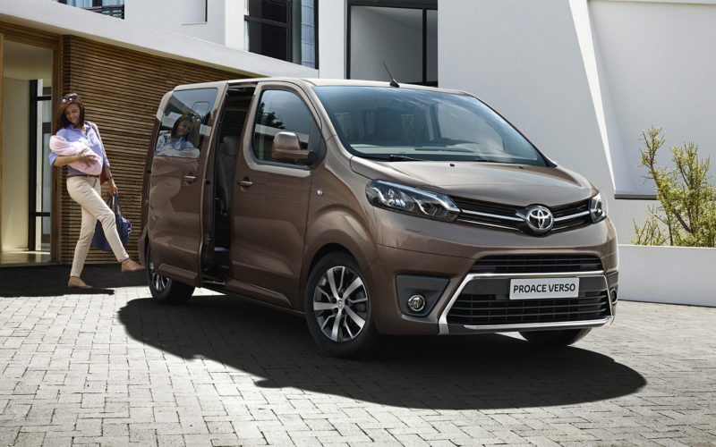 toyota-proace-verso-2019-gallery-003-full_tcm-3027-1703763-min_tcm-3027-1703763 toyota-proace-verso-2019-gallery-003-full_tcm-3027-1703763-min_tcm-3027-1703763