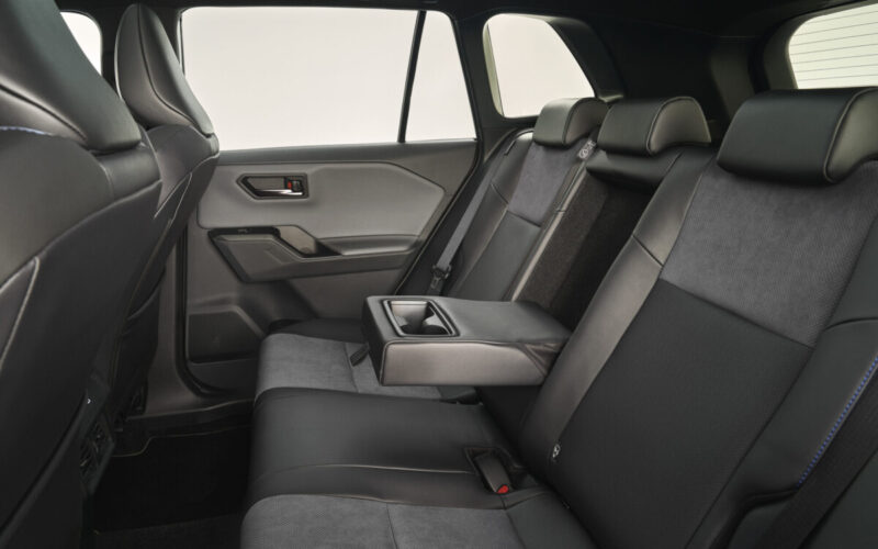 2026-all-newrav4-interior-011 2026-all-newrav4-interior-011